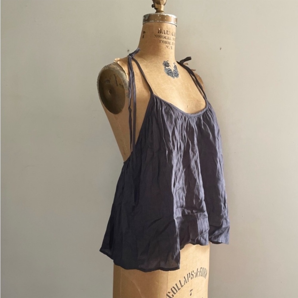 CHAN LUU] Ebony Back open Cami Top